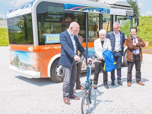 Nouveau: un parking de covoiturage à Genebret vers le futur échangeur de Bellevue