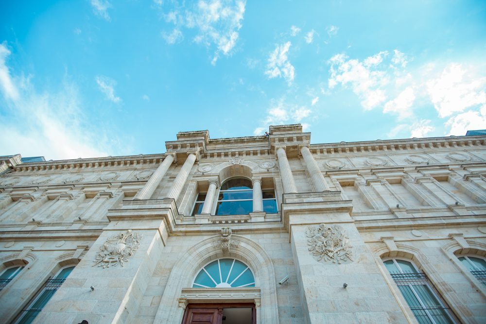 Les équipes du musée sont prêtes à vous accueillir !