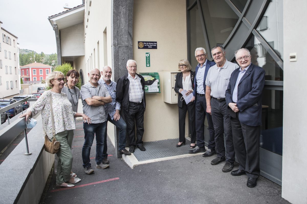 « Les Ateliers des Arts » équipés d’un défibrillateur !