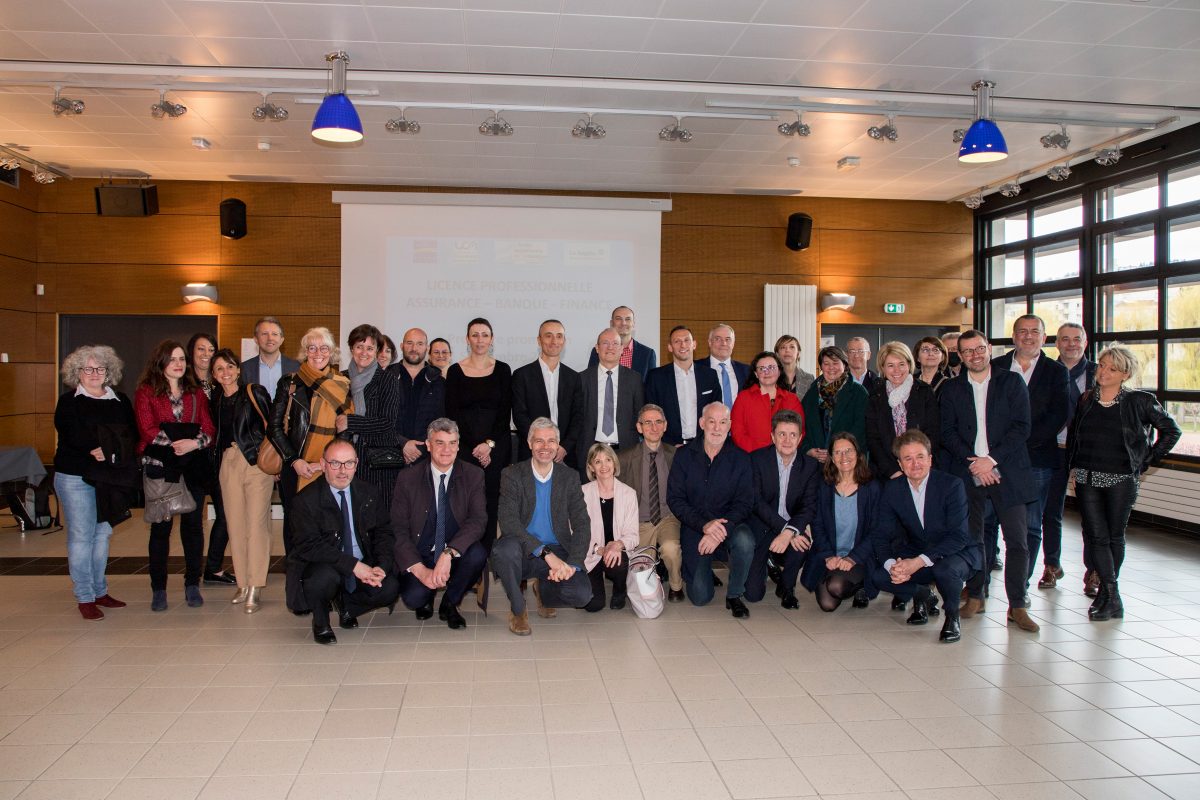 Une nouvelle licence professionnelle Universitaire Banque Assurance s’ouvre au lycée Simone Weil !