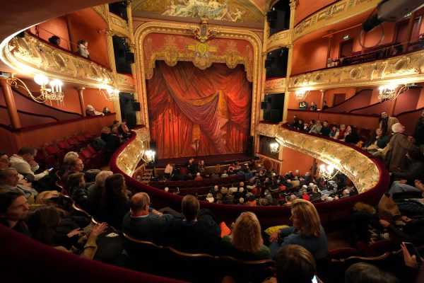 LE PUY EN VELAY - Culture - Théâtre - La Surprise du Chef - 016635